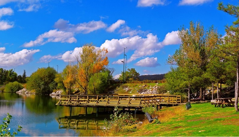 Lake Mavigol